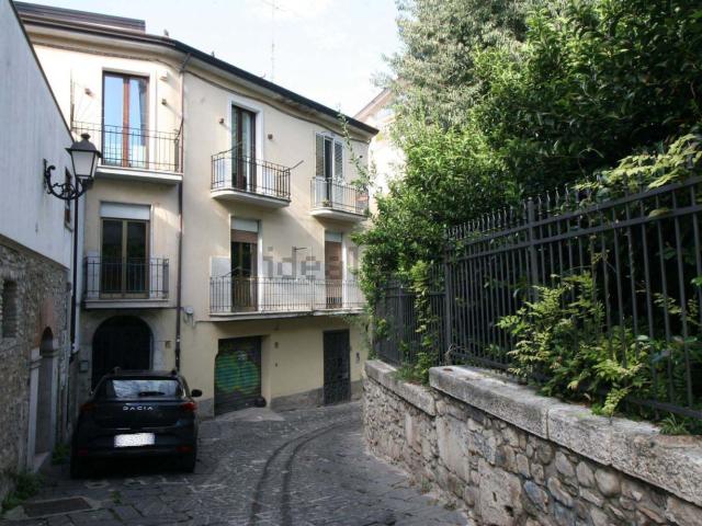Appartamento in vendita di 80 m² in Via Giovanni de Nicastro, 24