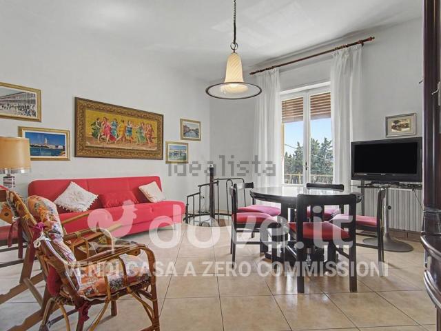 Appartamento in vendita di 80 m² in Via Giovanni Pascoli, 3