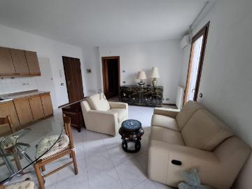 Appartamento in vendita di 80 m² in Via Giovanni Pascoli