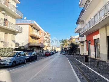 Appartamento in vendita di 80 m² in Via Giovanni Porzio, 75