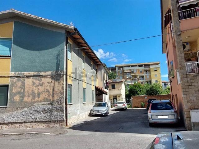Appartamento in vendita di 80 m² in Via Giacomo Leopardi, 54