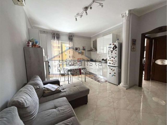 Appartamento in vendita di 80 m² in Via Giardini