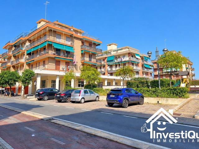 Appartamento in vendita di 80 m² in Via Giardini, 18