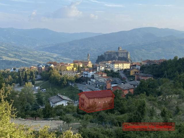 Appartamento in vendita di 80 m² in Via Giardino, 1