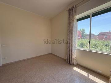 Appartamento in vendita di 80 m² in Via Giulio Pomponio Leto, 42