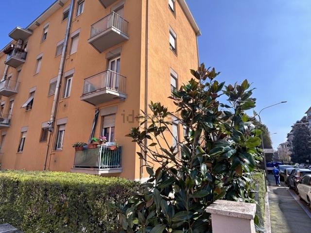 Appartamento in vendita di 80 m² in Via Giuseppe Cenni, 17