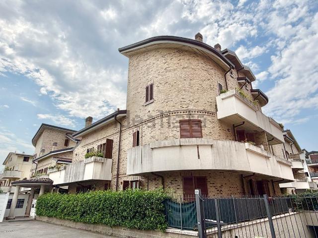 Appartamento in vendita di 80 m² in Via Giuseppe Garibaldi, 107