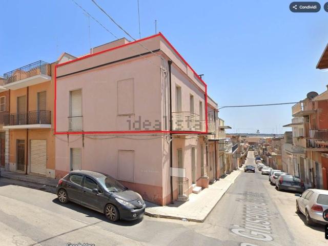 Appartamento in vendita di 80 m² in Via Giuseppe Giardina, 64