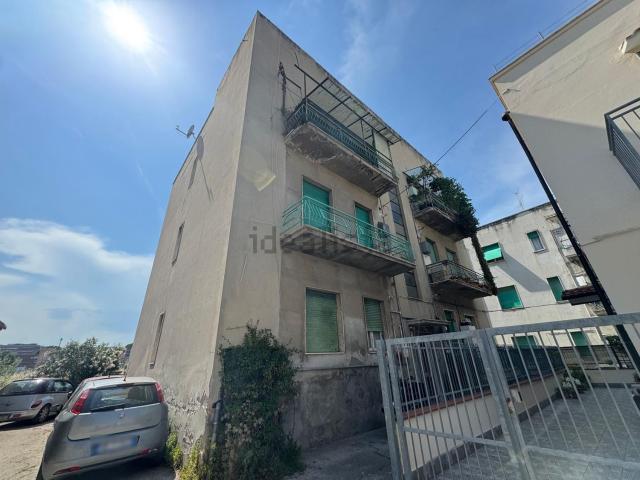Appartamento in vendita di 80 m² in Via Grotta del Cavallone, 52
