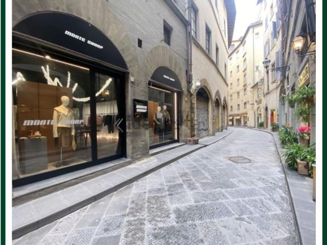 Appartamento in vendita di 80 m² in Via Lambertesca