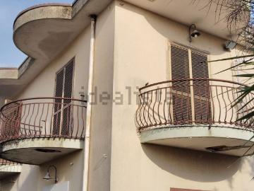 Appartamento in vendita di 80 m² in Via Lago di Bracciano, 11