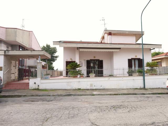 Appartamento in vendita di 80 m² in Via le Quote