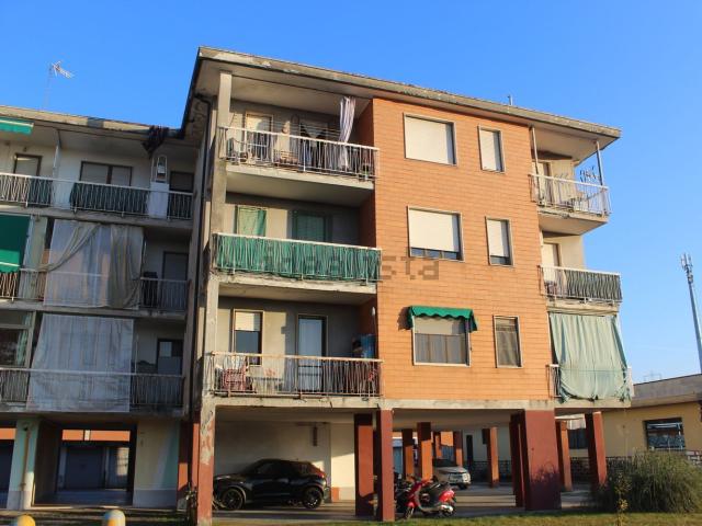 Appartamento in vendita di 80 m² in Via Lombardore, 294