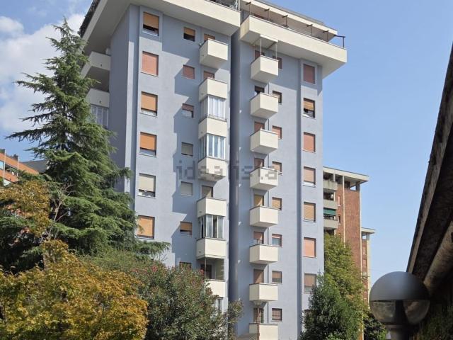 Appartamento in vendita di 80 m² in Via Luigi Einaudi, 4
