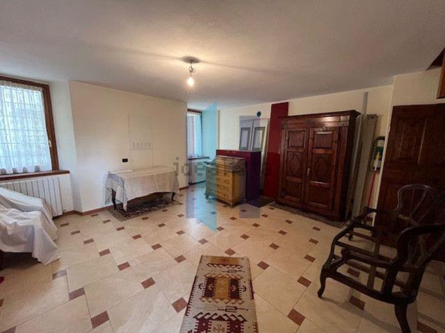 Appartamento in vendita di 80 m² in Via Luigi Gamba