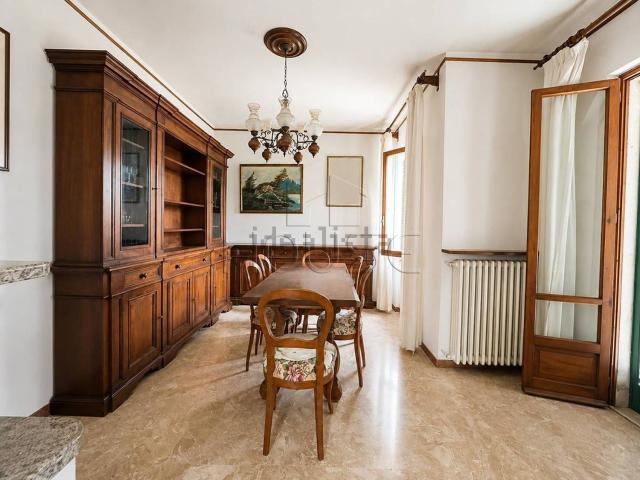 Appartamento in vendita di 80 m² in Via Luigi Galvani, 71
