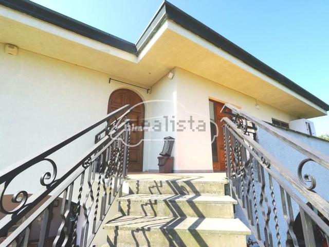Appartamento in vendita di 80 m² in Via Luisa Amalia Paladini, 27