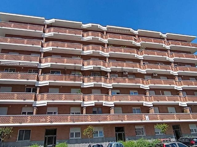 Appartamento in vendita di 80 m² in Via M. Cordero, 1