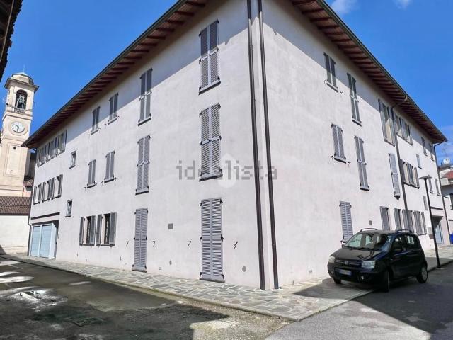 Appartamento in vendita di 80 m² in Via Martiri d&apos Ungheria, 8