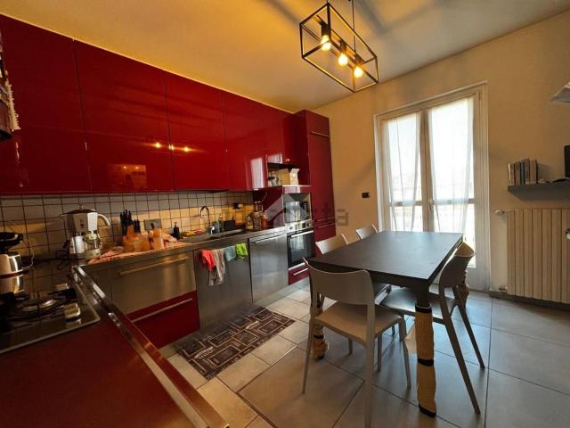 Appartamento in vendita di 80 m² in Via Martiri Libertà, 18
