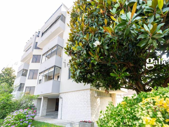 Appartamento in vendita di 80 m² in Via Marche, 2