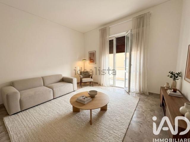 Appartamento in vendita di 80 m² in Via Marco Perennio
