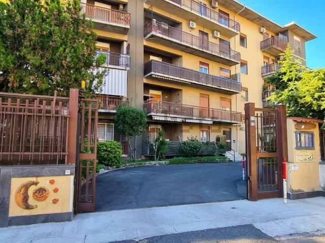 Appartamento in vendita di 80 m² in Via Mario Vaccaro, 17