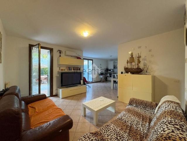 Appartamento in vendita di 80 m² in Via Michelangelo Buonarroti, 1