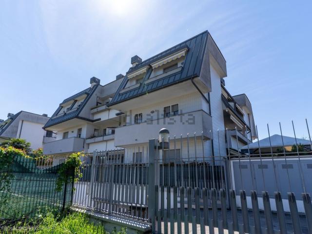 Appartamento in vendita di 80 m² in Via Monte Bianco, 21