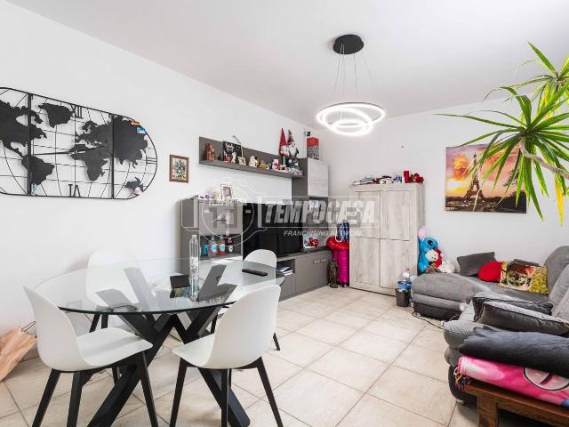 Appartamento in vendita di 80 m² in Via Monte Rosa, 42