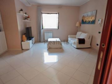 Appartamento in vendita di 80 m² in Via Monza, 2