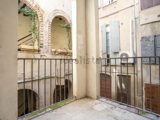 Appartamento in vendita di 80 m² in Via Monzermone