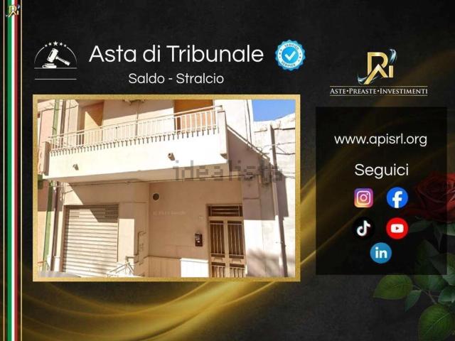 Appartamento in vendita di 80 m² in Via Napoli, 120