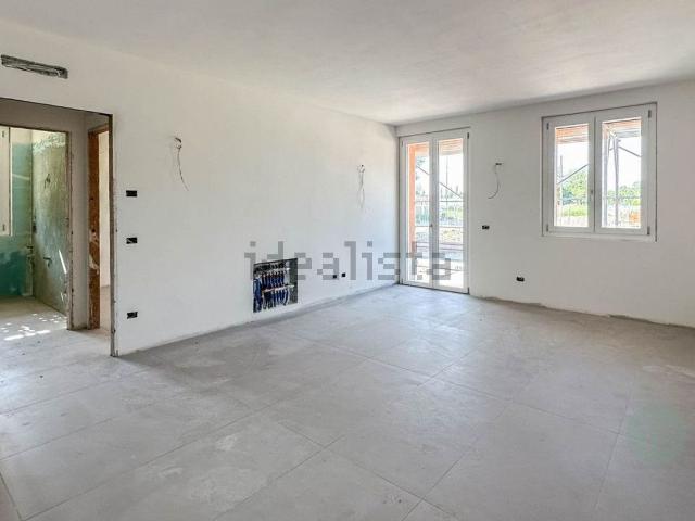 Appartamento in vendita di 80 m² in Via Nuova Ponente, 26