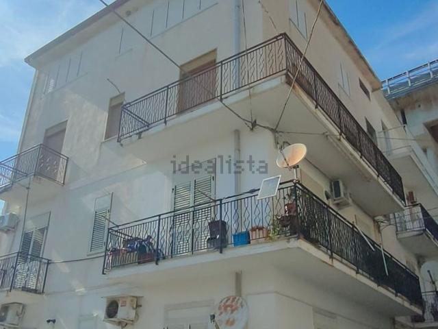 Appartamento in vendita di 80 m² in Via P. Larizza, 3