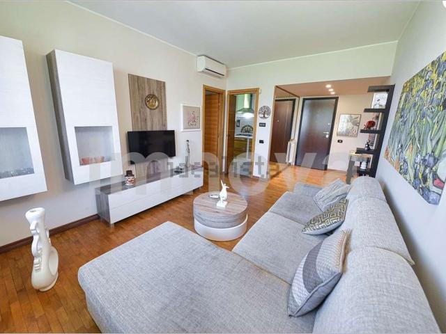 Appartamento in vendita di 80 m² in Via Padova, 19