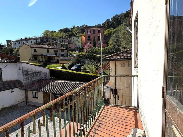 Appartamento in vendita di 80 m² in Via per Camaiore, 467