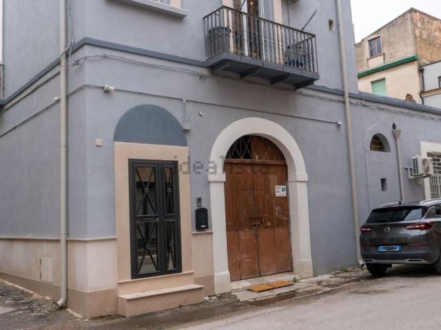 Appartamento in vendita di 80 m² in Via Petrarca, 18