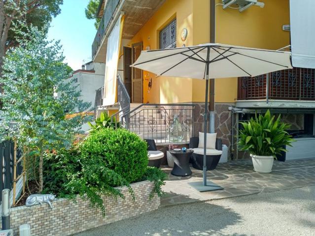 Appartamento in vendita di 80 m² in Via Pinarella, 606