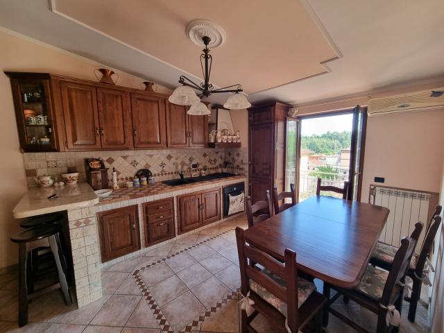 Appartamento in vendita di 80 m² in Via Pietro D&apos Abano