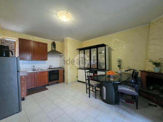 Appartamento in vendita di 80 m² in Via Provinciale, 94