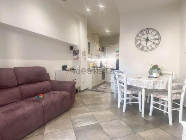 Appartamento in vendita di 80 m² in Via Provinciale Francesca, 108