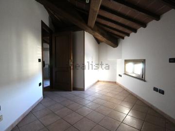 Appartamento in vendita di 80 m² in Via Provinciale Francesca