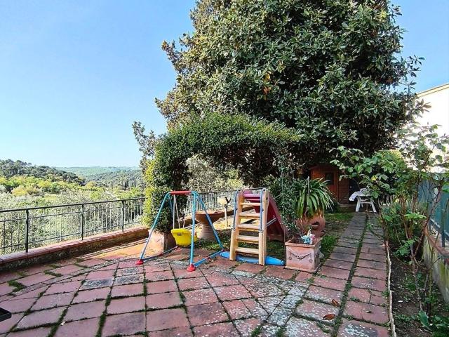 Appartamento in vendita di 80 m² in Via Prachatice