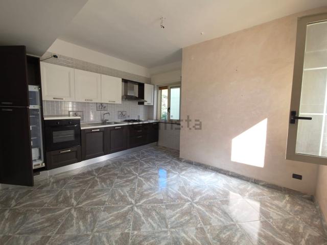 Appartamento in vendita di 80 m² in Via Raimondo Annecchino, 222