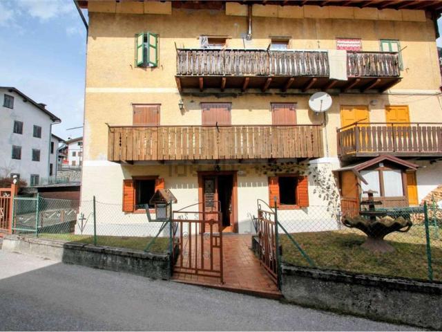 Appartamento in vendita di 80 m² in Via Ravina, 36