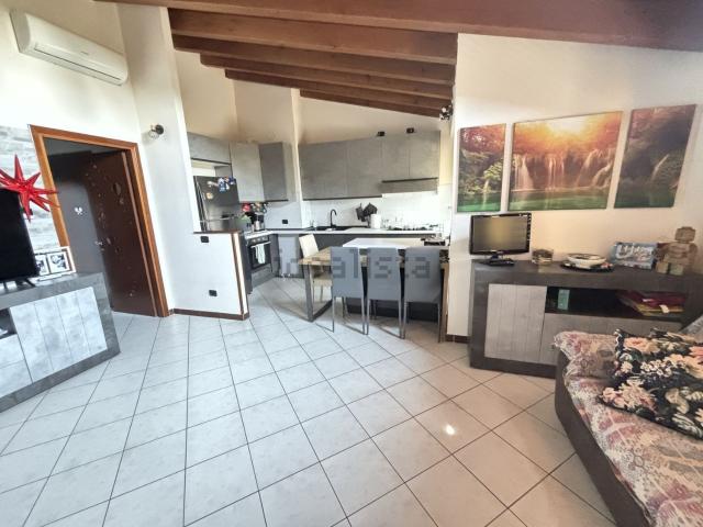 Appartamento in vendita di 80 m² in Via Rimembranze, 27