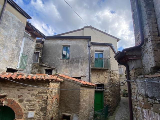 Appartamento in vendita di 80 m² in Via Rosani