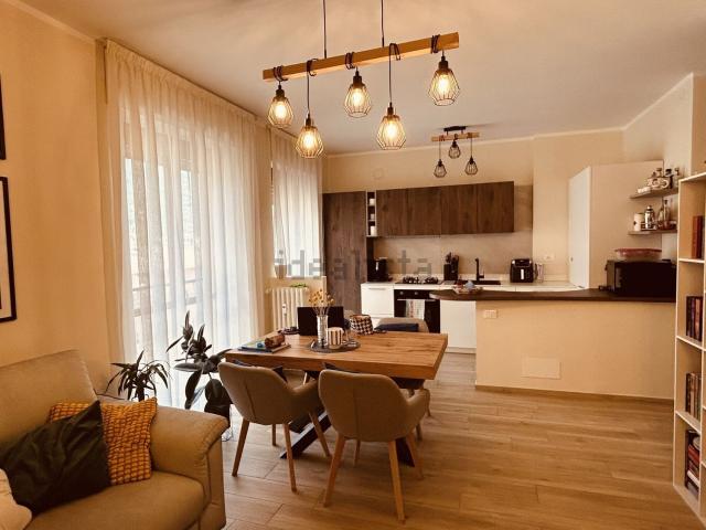 Appartamento in vendita di 80 m² in Via Scapacino, 53