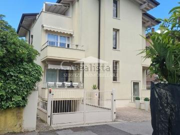 Appartamento in vendita di 80 m² in Via San Benigno